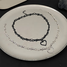 Load image into Gallery viewer, Thorn Heart Pendant Necklace Personalized Punk Couple Heart Shaped Pendant Alloy Thorn Necklace Jewelry for Women