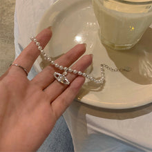 Load image into Gallery viewer, Unique Planet Pendant Pearl Bracelet Temperamental Versatile Alloy Beaded Bracelet Women Hand Jewelry