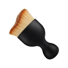 Load image into Gallery viewer, Mini Keyboard Brush Air Conditioner Outlet Cleaning Brush Home Car Gap Dust Removal Brush Auto Center Console Cleaning Tool