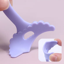 Load image into Gallery viewer, Multi Functional Silicone Eye Makeup Assistant Eyeliner Eye Shadow Eyelash Face Makeup Baffle Beauty Tools