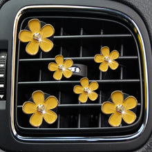 Load image into Gallery viewer, 6Pcs/Set Car Outlet Vent Perfume Clips Freshener Air Conditioning Aromatherapy Small Daisy Interior Decoration Supplies