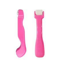 Load image into Gallery viewer, 1pc Sewing Roll Quilting Seam Roller Sewing Cloth Quickly Presser Roller Tool Fabric Presser Wheel Easy Grip Handle Sewing Tools Accessories