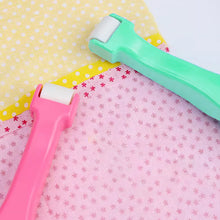 Load image into Gallery viewer, 1pc Sewing Roll Quilting Seam Roller Sewing Cloth Quickly Presser Roller Tool Fabric Presser Wheel Easy Grip Handle Sewing Tools Accessories