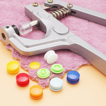 Load image into Gallery viewer, 10sets Round Snaps Buttons Bib T5 Plastic Press Button Fastener Snap Raincoat Snap Clothes Accessories DIY Crafts Sewing Accessories