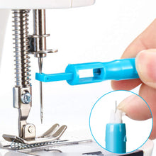 Load image into Gallery viewer, Sewing Machine Needle Installation Tool Automatic Threader Inserter Sewing Quick Threader Needle Threading Tool Sewing Accessories