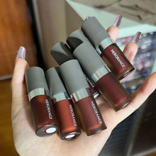 Load image into Gallery viewer, Water-light Mirror Lip Glaze Moisturizing Long-lasting Lipstick Lip Gloss Lips Makeup Cosmetic Moisturizing Mirror Lip Gloss