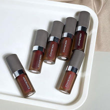 Load image into Gallery viewer, Water-light Mirror Lip Glaze Moisturizing Long-lasting Lipstick Lip Gloss Lips Makeup Cosmetic Moisturizing Mirror Lip Gloss
