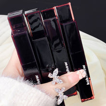 Load image into Gallery viewer, Cool Black Girl Lip Gloss Matte Velvet Lip Gloss Is Not Easy To Stick To Cup Lip Gloss Long Lasting Lip Glaze