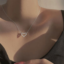 Load image into Gallery viewer, Simple Shiny Hollow Heart-shaped Pendant Necklace Women Temperamental Versatile Alloy Collar Chain Necklace Jewelry