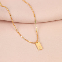 Load image into Gallery viewer, Creative Letter Block Pendant Necklace Fashionable Simple Alloy Letter Necklace Clavicle Chain Women Jewelry Accessory