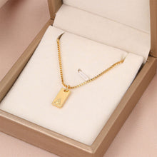 Load image into Gallery viewer, Creative Letter Block Pendant Necklace Fashionable Simple Alloy Letter Necklace Clavicle Chain Women Jewelry Accessory