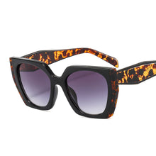 Load image into Gallery viewer, Fashionable Color Blocking Frame Sunglasses Gradient Lenses UV Protection Outdoor Sunglasses for Women Men