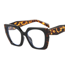 Load image into Gallery viewer, Fashionable Color Blocking Frame Sunglasses Gradient Lenses UV Protection Outdoor Sunglasses for Women Men