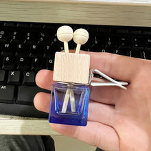 Load image into Gallery viewer, 8ML Car Air Outlet Empty Glass Perfume Diffuser Bottle Hanging Perfume Pendant Fragrance Air Freshener Decor Accessorie