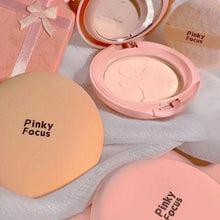Load image into Gallery viewer, Little Ginger Man Powder Oil Control Waterproof Dry and Wet Dual-use Hard To Get Stuck Honey Powder Powder for Beginner