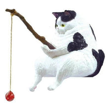Load image into Gallery viewer, Cute Car Interior Decoration Fishing Cat Resin Auto Rearview Mirror Pendant Air Outlet Navigation Screen Car Accessories Ornament