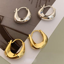 Load image into Gallery viewer, 2024 New Classic Copper Alloy Smooth Metal Hoop Earrings For Woman Fashion Korean Jewelry Temperament Girl's Daily Wear earrings