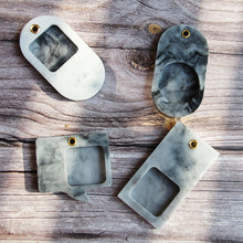 Load image into Gallery viewer, Photo Frame Epoxy Crystal Mold Necklace Keychain Gift Jewelry Pendant Plaster Making Silicone Molds with Hole Pet Tag Mold