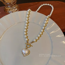 Load image into Gallery viewer, Fashion Imitation Pearls Collar Vinatge ABS Pearl Pendant Necklace For Women Simple OT Buckle Clavicle Chain Party Jewelry