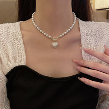 Load image into Gallery viewer, Fashion Imitation Pearls Collar Vinatge ABS Pearl Pendant Necklace For Women Simple OT Buckle Clavicle Chain Party Jewelry