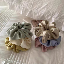 Load image into Gallery viewer, New Korean Simple Pure Color Hair Band Elastic Band Real Silk Headwear Women's Sweet Ponytail Elastic Band Hair Accessories