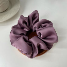 Load image into Gallery viewer, New Korean Simple Pure Color Hair Band Elastic Band Real Silk Headwear Women's Sweet Ponytail Elastic Band Hair Accessories
