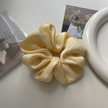 Load image into Gallery viewer, New Korean Simple Pure Color Hair Band Elastic Band Real Silk Headwear Women's Sweet Ponytail Elastic Band Hair Accessories
