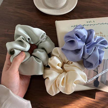 Load image into Gallery viewer, New Korean Simple Pure Color Hair Band Elastic Band Real Silk Headwear Women's Sweet Ponytail Elastic Band Hair Accessories