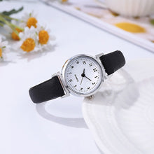 Load image into Gallery viewer, 1Pc New Style Ladies Watch Women Quartz Watches Simple Roman Numerals Frosted Belt Wrist Watch