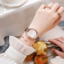 Load image into Gallery viewer, 1Pc Simple Quartz Watches Women Minimalist Design Leather Strap Luxury Wristwatch Big Dial Fashion Creative Watch