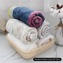 Load image into Gallery viewer, Soft Pet Dog Blanket Thicken Dog Mat Warm Flannel Dog Cat Bed Pet House Double Sided Dog Nest Mat