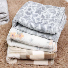 Load image into Gallery viewer, Soft Pet Dog Blanket Thicken Dog Mat Warm Flannel Dog Cat Bed Pet House Double Sided Dog Nest Mat