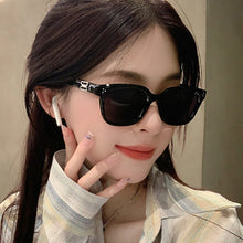 Load image into Gallery viewer, 1Pc Unisex Retro Square Sun Glasses Korean Female Wild Sunglasses Colored Lenses Couple Sunglasses
