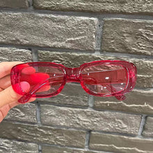 Load image into Gallery viewer, 1Pc Retro Fashion Anti-UV Fashion Black Square Sunglasses for Men Women Chic Cat Eye Frame Eyeglasses
