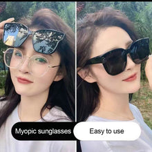 Load image into Gallery viewer, 1Pcs New Fashion Polarized Sunglasses Cover Over Myopia Prescription Glasses Portable Men Women Vintage Fishing Driving Eyewear