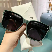 Load image into Gallery viewer, 1Pcs New Fashion Polarized Sunglasses Cover Over Myopia Prescription Glasses Portable Men Women Vintage Fishing Driving Eyewear