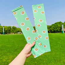 Load image into Gallery viewer, Summer Children's Sunscreen Sleeves Cute Cartoon Animal Outdoor Sunscreen Breathable Ice Silk Sleeves Arm Sleeves