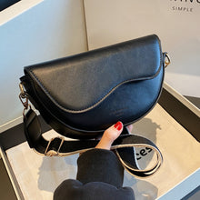 Load image into Gallery viewer, Small Leather Saddle Armpit Bags Vintage Women Shoulder Crossbody Bag Underbag Lady Handbags Vintage Underarm Handbags