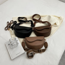 Load image into Gallery viewer, Small Leather Saddle Armpit Bags Vintage Women Shoulder Crossbody Bag Underbag Lady Handbags Vintage Underarm Handbags