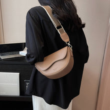 Load image into Gallery viewer, Small Leather Saddle Armpit Bags Vintage Women Shoulder Crossbody Bag Underbag Lady Handbags Vintage Underarm Handbags