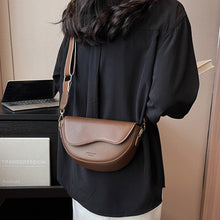 Load image into Gallery viewer, Small Leather Saddle Armpit Bags Vintage Women Shoulder Crossbody Bag Underbag Lady Handbags Vintage Underarm Handbags