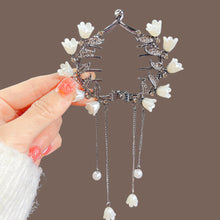 Load image into Gallery viewer, Elegant Tassel Hair Claw Rhinestone Pearl Flower Tassels Hair Clip Women Girl Ponytail Holder Hairpins Fringe Hair Accessories