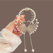 Load image into Gallery viewer, Elegant Tassel Hair Claw Rhinestone Pearl Flower Tassels Hair Clip Women Girl Ponytail Holder Hairpins Fringe Hair Accessories