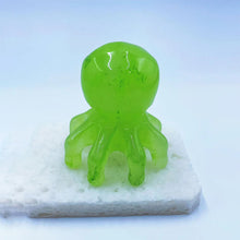 Load image into Gallery viewer, Resin Honey Wax Octopus Head Treatment Comb Massager Nourishing Meridians Nourishing Head Shoulder Neck Scraping Comb