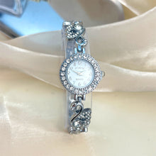 Load image into Gallery viewer, Retro Quartz Watch With Swam Shape Strap Ladies Bracelet Watches Women High Quality Silver Wristwatch Vintage Female Clock
