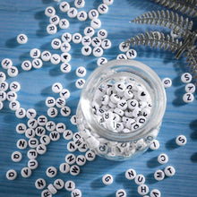 Load image into Gallery viewer, 1400pcs/Box Acrylic English Alphabet Letter Beads Kits with Elastic Cords For Name Bracelets Jewelry Making Acrylic Beads Box