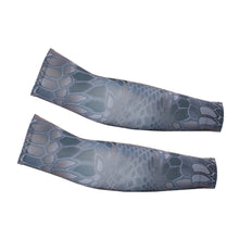 Load image into Gallery viewer, Arm Sleeves Ice Silk Covering Fingers Outdoor Cycling Running Fishing Climbing Driving Arm Cover Sunscreen Sleeves Breathable Arm Sleeves