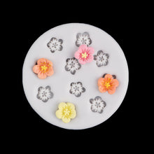 Load image into Gallery viewer, Flower Daisy Silicone Sugarcraft Mold Resin Tools Cupcake Baking Mould Fondant Cake Decorating Tools