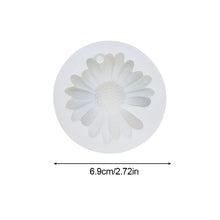 Load image into Gallery viewer, Daisy Scented Candle Daisy Silicone Candle Mold Aromatherapy Soap Mold for Candle Making Kit DIY Flower Handmade Candle Mold