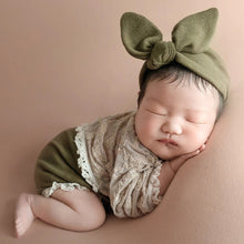 Load image into Gallery viewer, 2Pcs/Set Newborn Green Lace Romper Jumpsuit Rabbit Headband Set Baby Boy Girl Photography Clothes